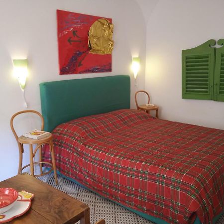 Appartamento Il Cortiletto, Spazio Alla Fantasia Napoli Esterno foto
