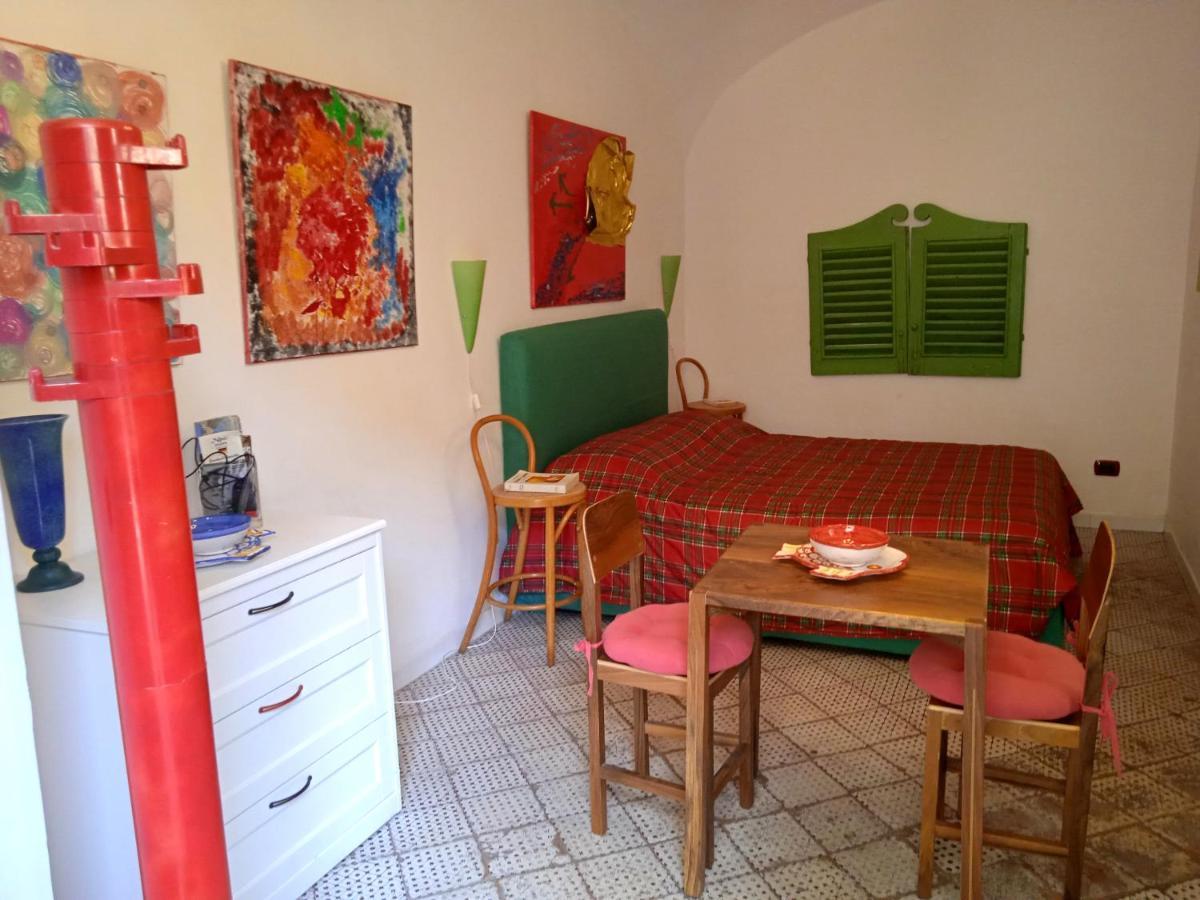 Appartamento Il Cortiletto, Spazio Alla Fantasia Napoli Esterno foto