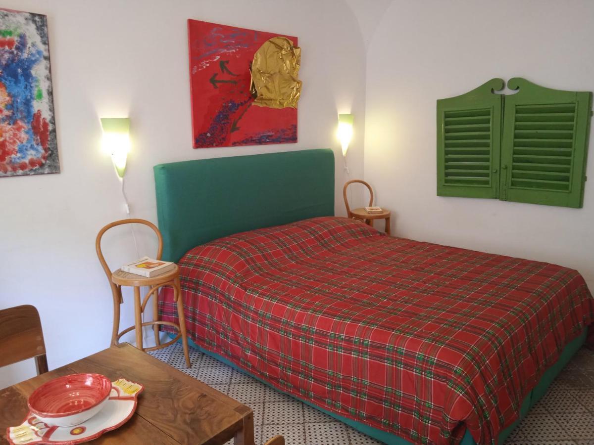 Appartamento Il Cortiletto, Spazio Alla Fantasia Napoli Esterno foto